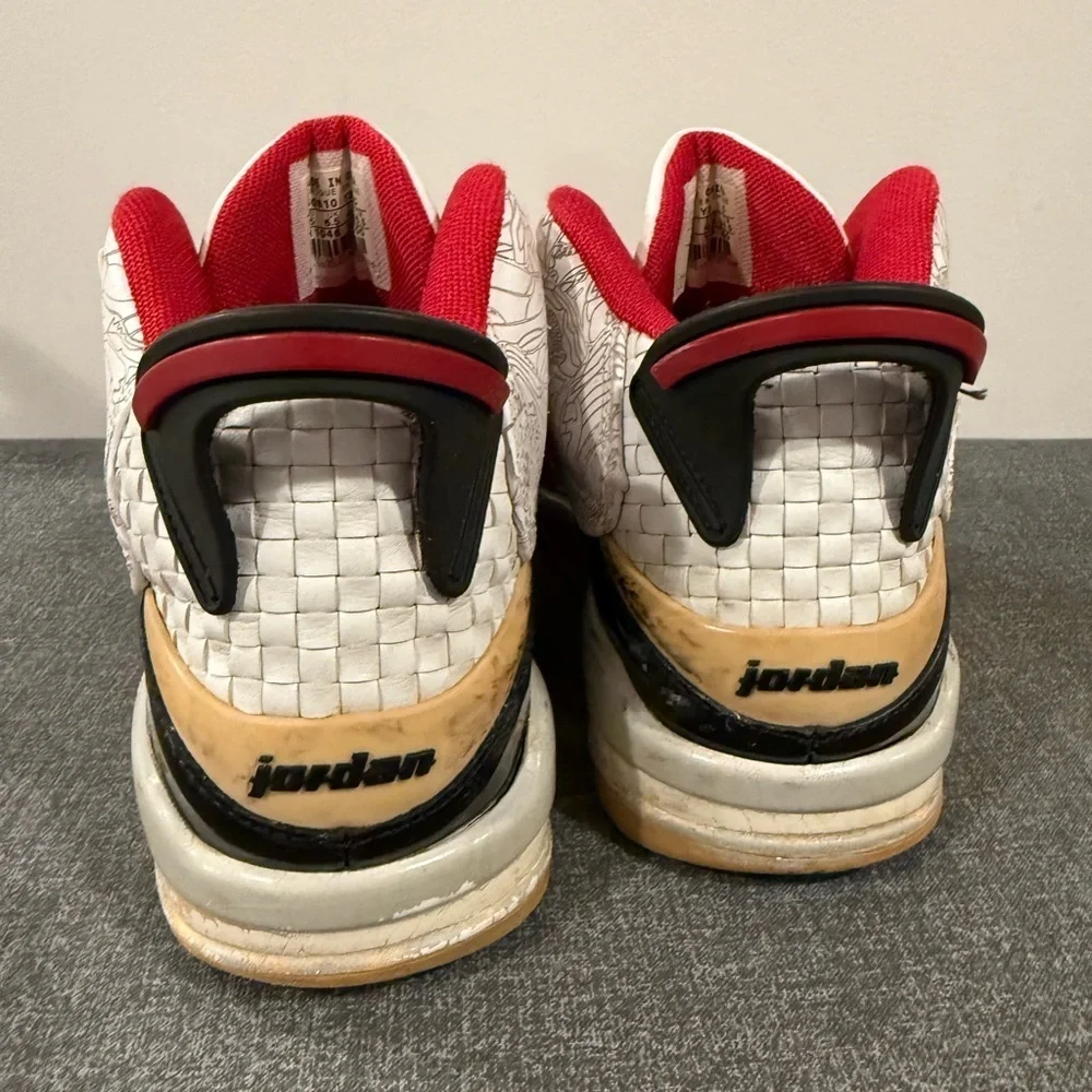Jordan TWO 3 Dynamic Red-white Sneakers/size 7.5